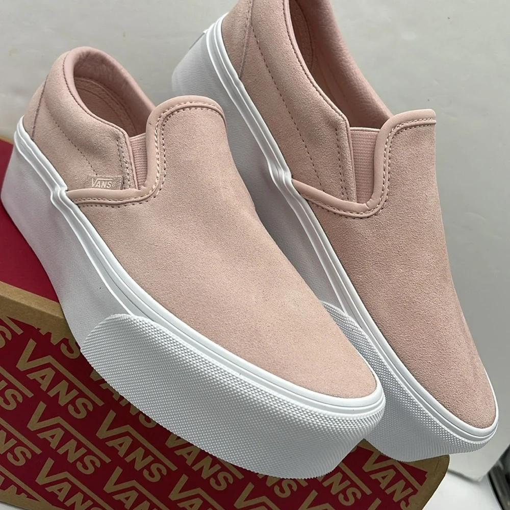 Vans WMNS Platform Sneakers Classic Slip-On Stackform Mono Embroidery Rose Smoke